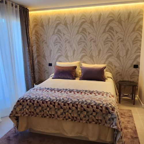 Dormitorio morado